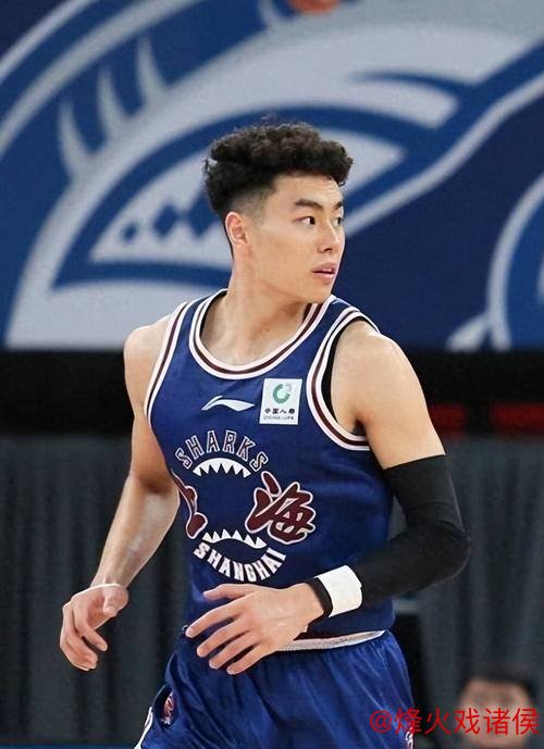 李添荣砍下30分上海仍负首钢 遭遇五连败 曾凡博贡献10分