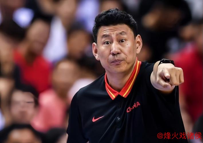 李楠：感激首钢信任 全力以赴助球队重振雄风